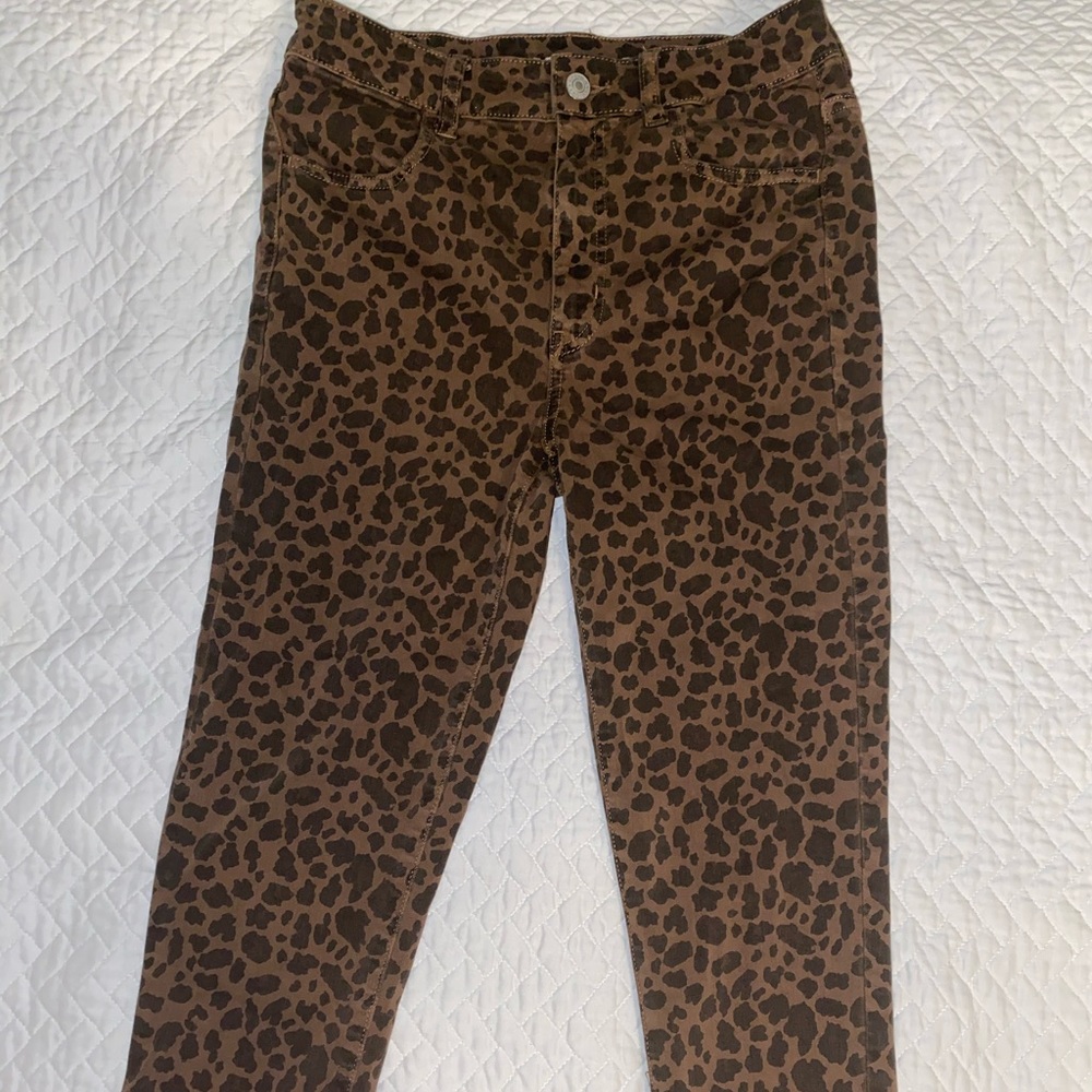 American Eagle Leopard Hi-Rise Jegging
